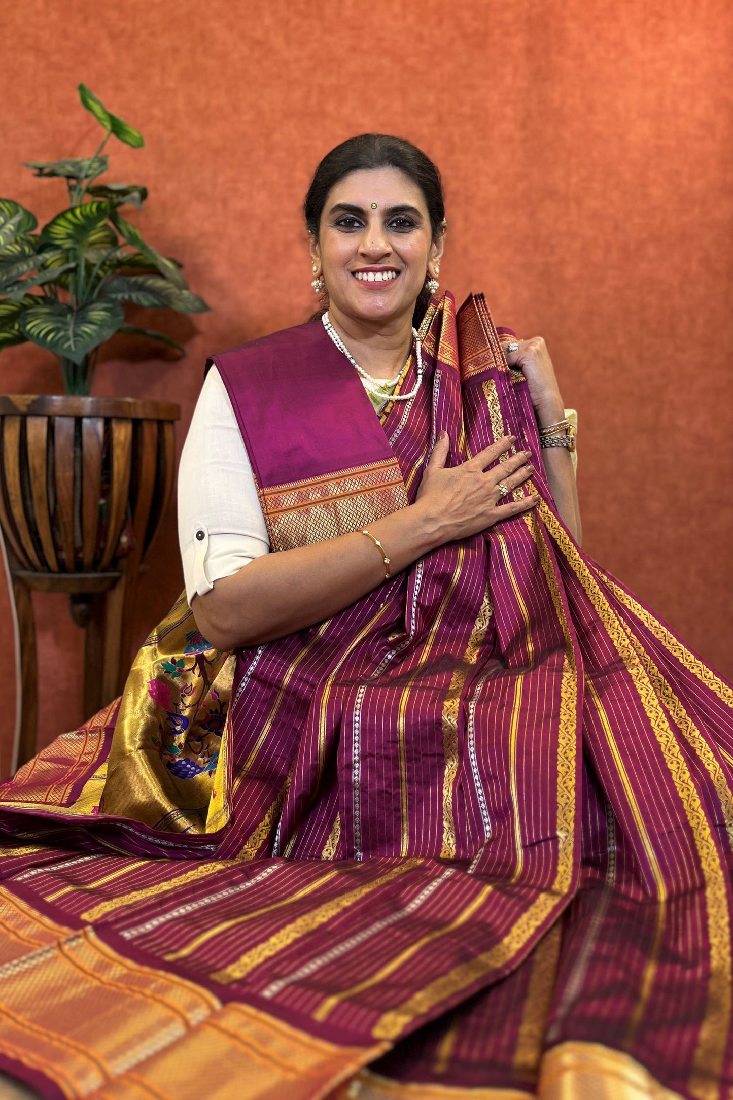 Pure Handloom Kadiyal Paithani Silk Saree - Maroon