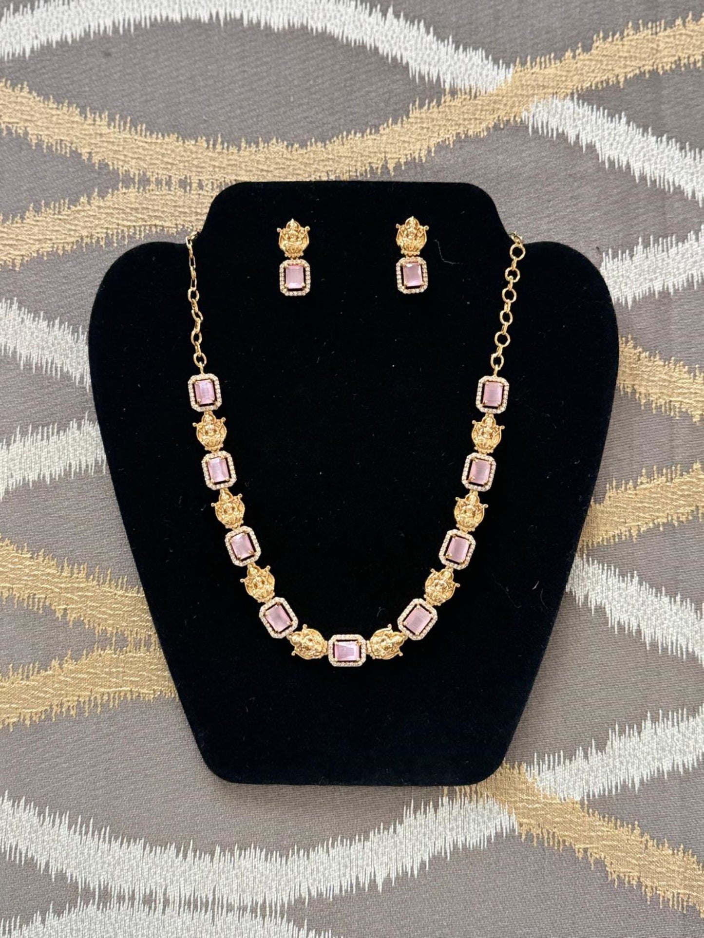 Artificial Jewelry - Necklace Set - Baby Pink