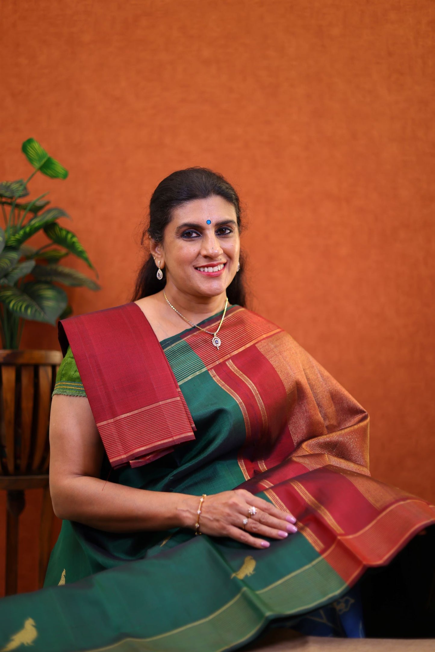 Pure Handloom Kanjivaram Silk Saree - Bottle Green Color