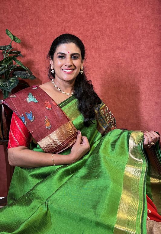 Pure Raw SIlk - Emerald Green Color with Zari Border Pallu and Printed Blouse